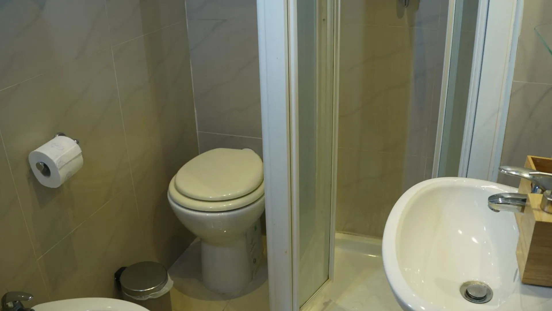 Apartment Charming Home In Termini Rome Italy