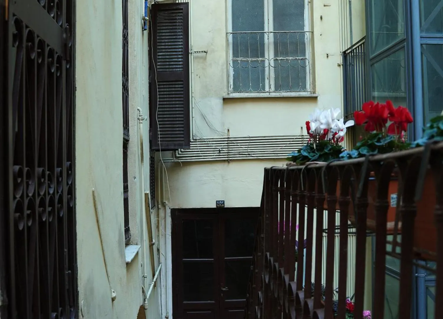 Charming Home In Termini Rome Apartment