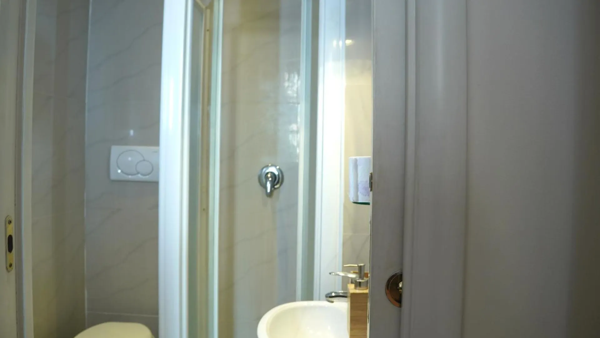 Apartment Charming Home In Termini Rome