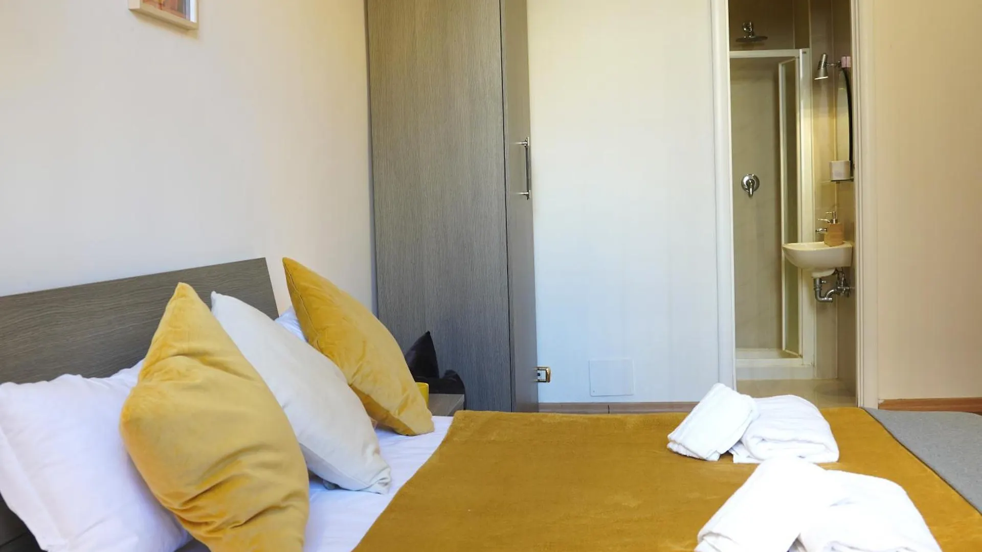 Charming Home In Termini Rome 0*,