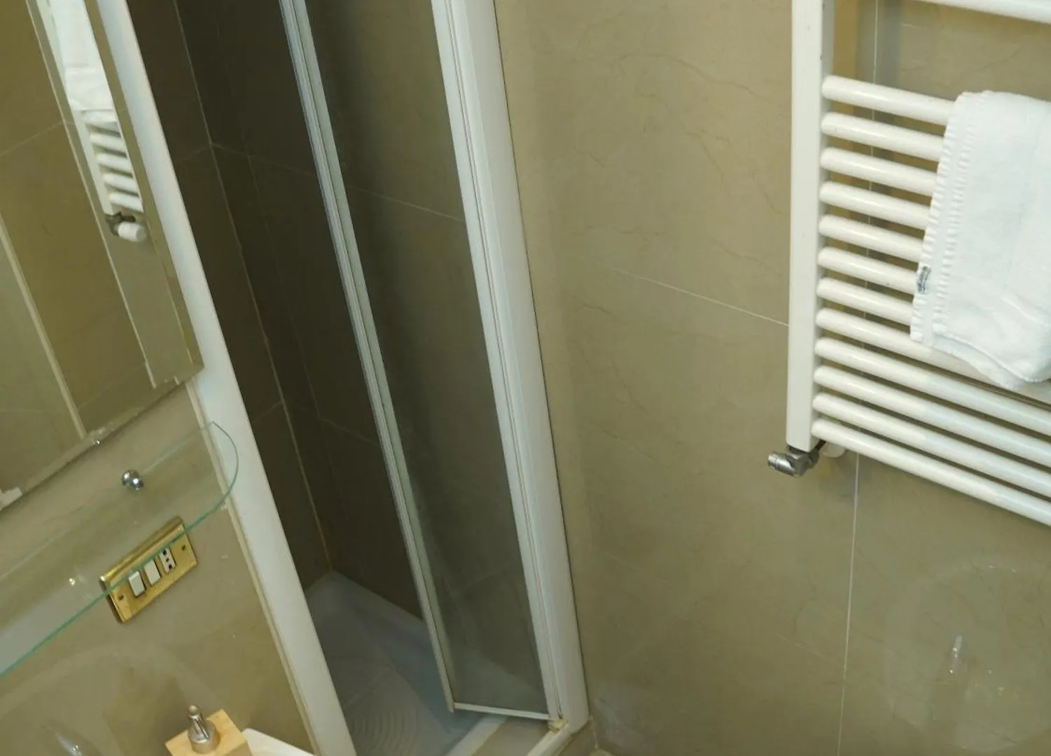 Apartment Charming Home In Termini Rome Italy